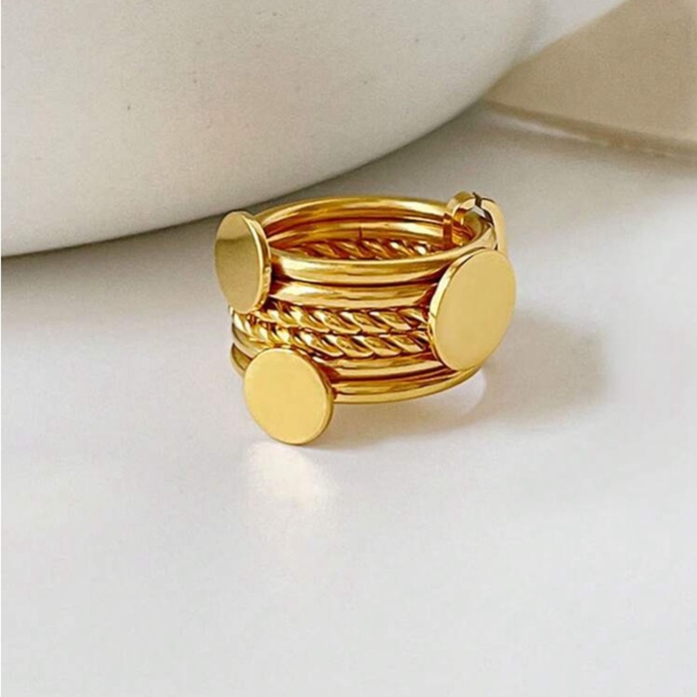 COPY - 18k Gold-colored Hip Hop Style Stainless Steel Coiling Circle Ring